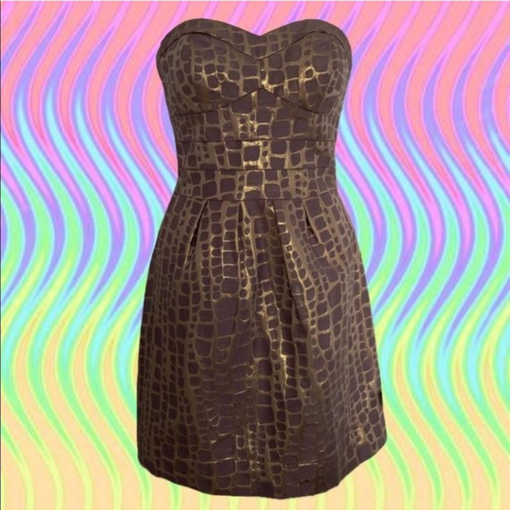 sweetheart neckline strapless minidress
